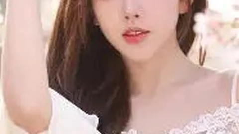 “两女星自曝恋情传闻皆落空！娱乐圈性别偏见问题再引热议”